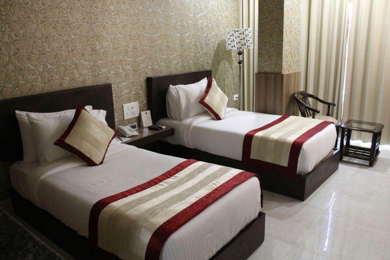 Imperial Clarks Inn Dehradun Buitenkant foto