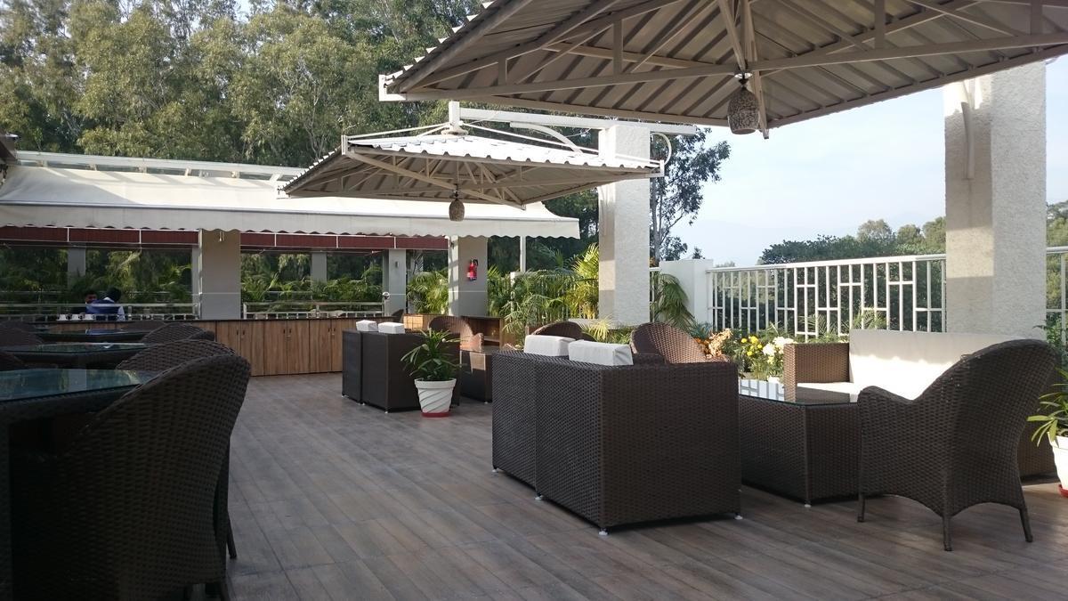 Imperial Clarks Inn Dehradun Buitenkant foto