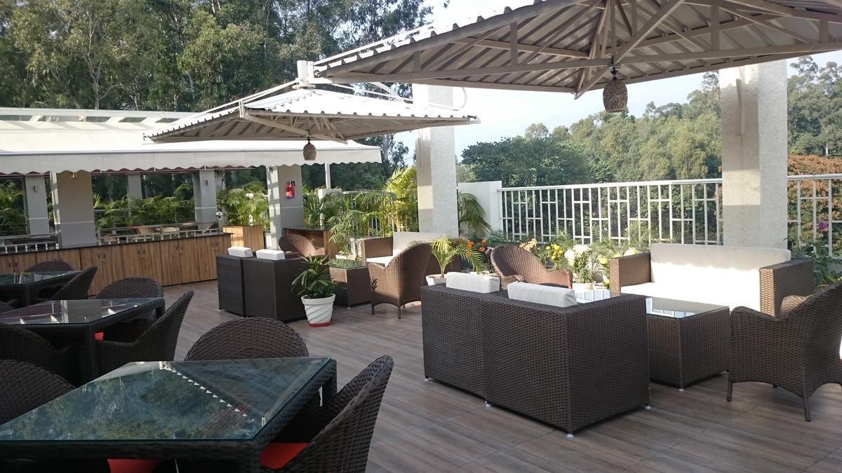 Imperial Clarks Inn Dehradun Buitenkant foto