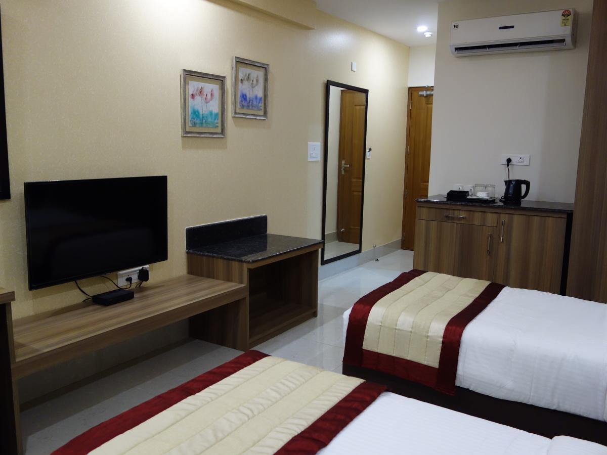 Imperial Clarks Inn Dehradun Buitenkant foto